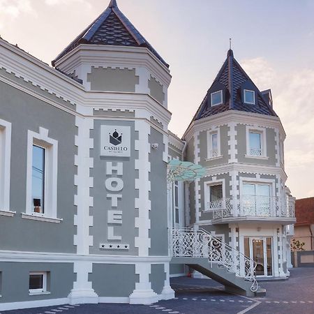 Castello Boutique Hotel Čačak エクステリア 写真