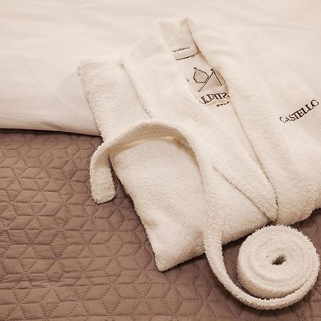 Castello Boutique Hotel Čačak エクステリア 写真