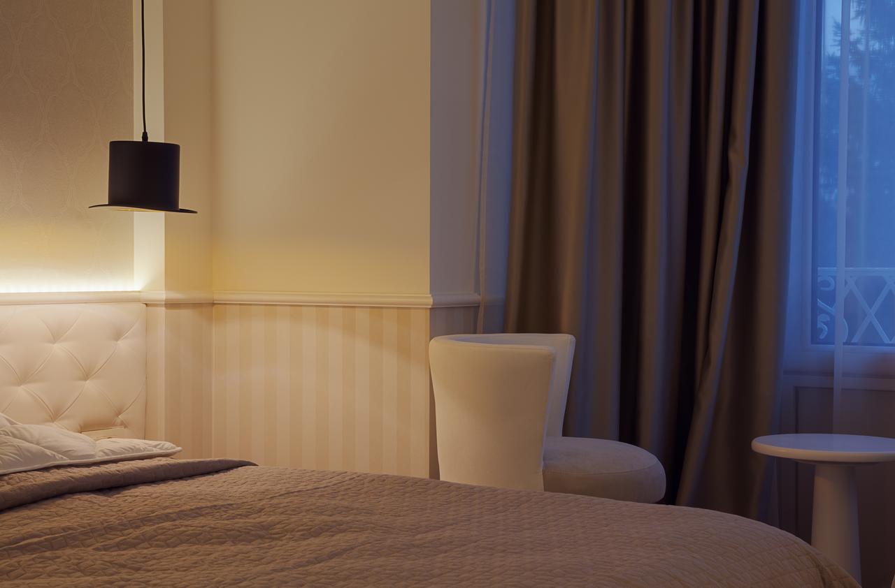 Castello Boutique Hotel Čačak エクステリア 写真