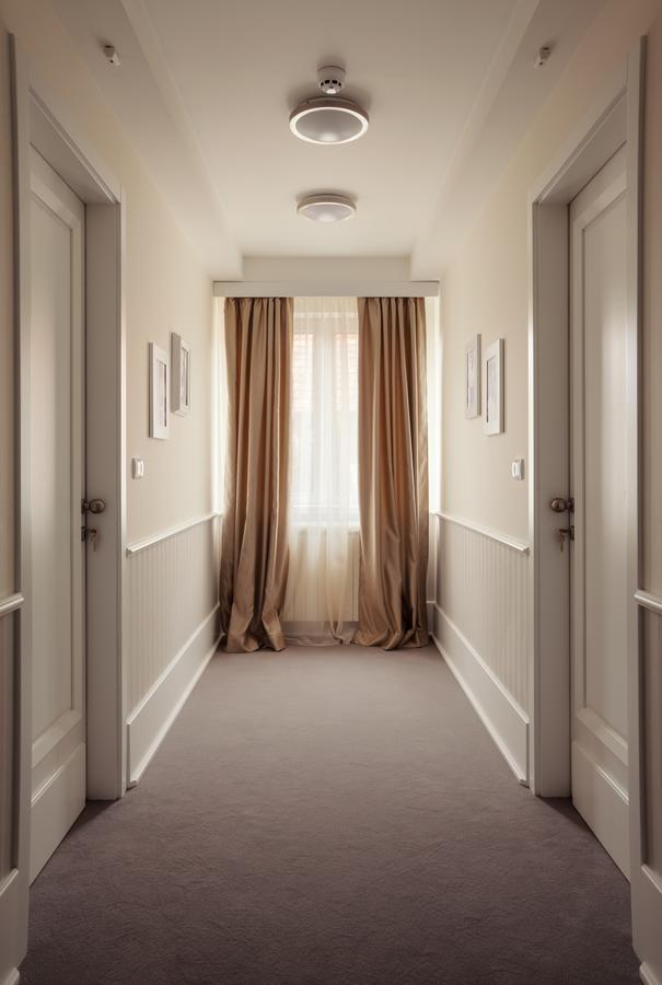 Castello Boutique Hotel Čačak エクステリア 写真
