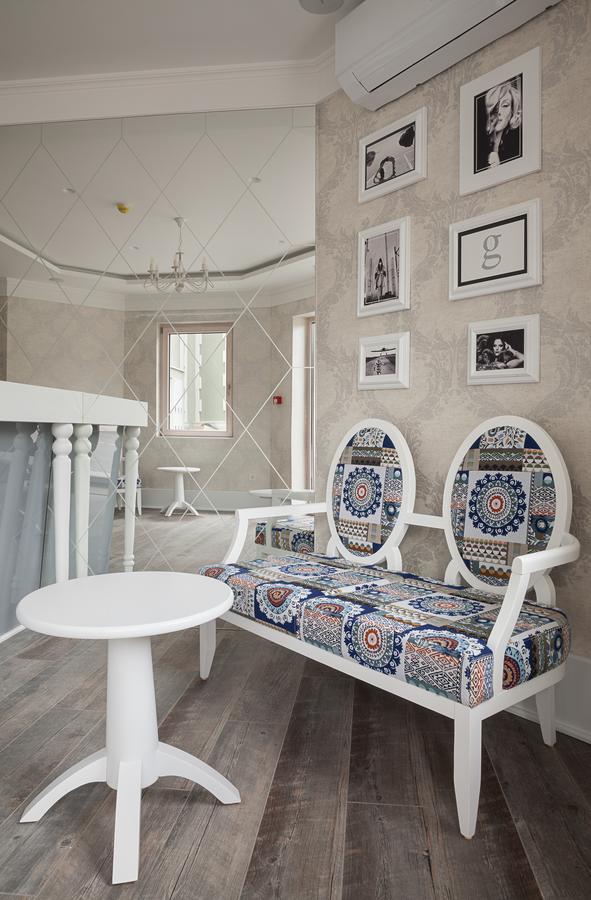 Castello Boutique Hotel Čačak エクステリア 写真