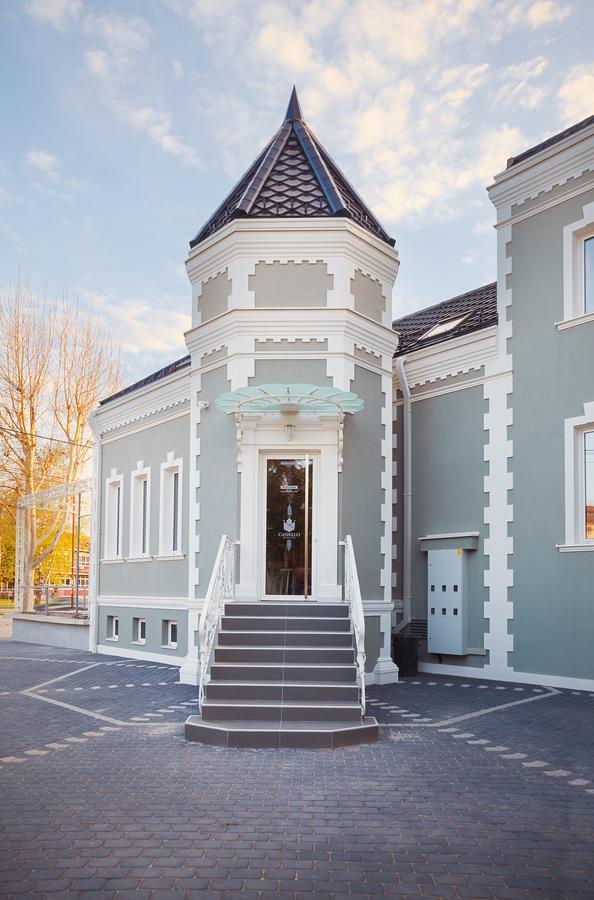 Castello Boutique Hotel Čačak エクステリア 写真