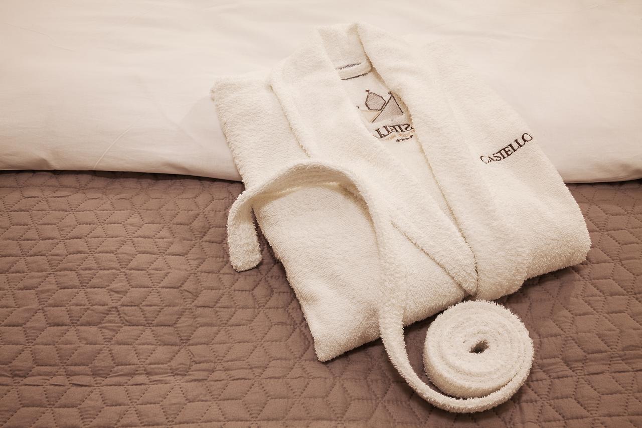 Castello Boutique Hotel Čačak エクステリア 写真