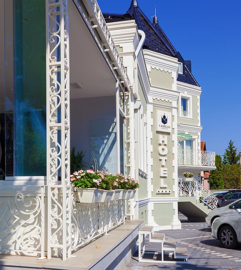 Castello Boutique Hotel Čačak エクステリア 写真
