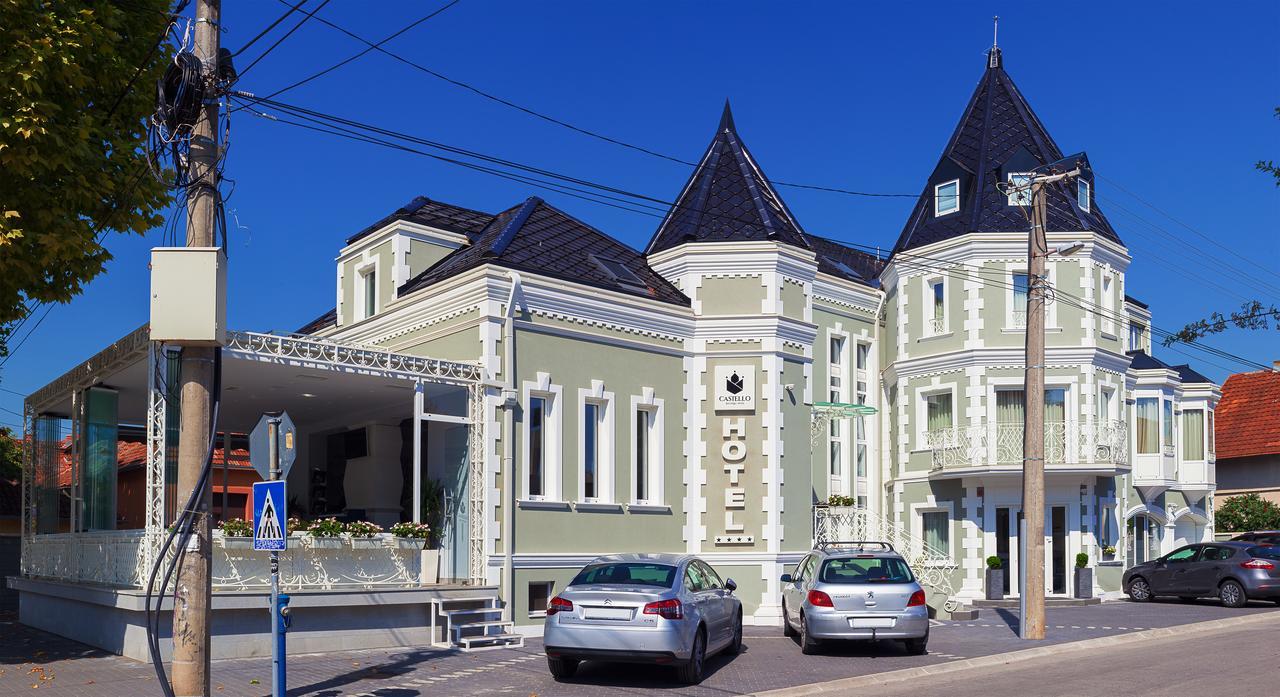 Castello Boutique Hotel Čačak エクステリア 写真