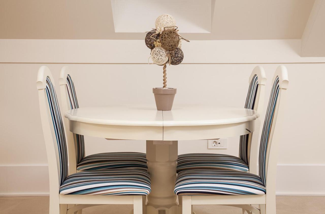 Castello Boutique Hotel Čačak エクステリア 写真